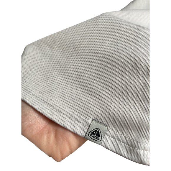 NIKE ACG Women Dri Fit Base Layer Silver Gray 1/4 Zip Mock Pullover M 8-10 - Picture 11 of 14